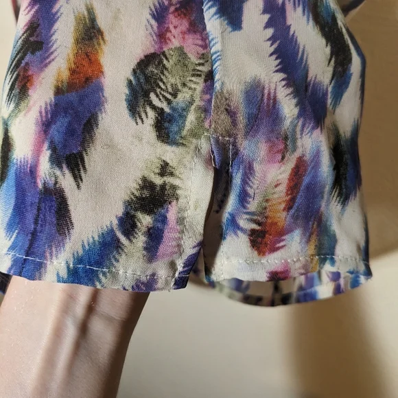 EUC✨ CABI women's medium colorful blouse - Picture 4 of 10